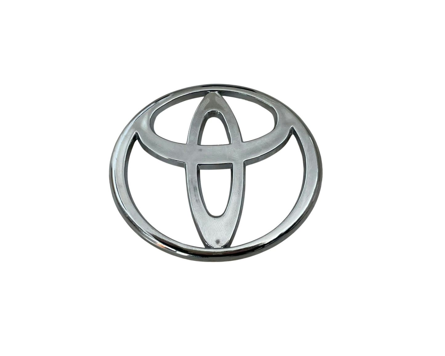 Toyota Quantum Hub Cap Badge