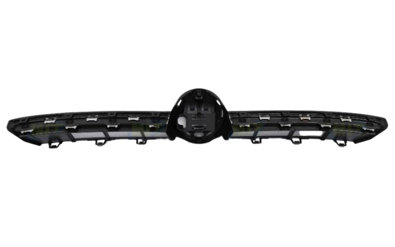 Polo 8 Grille + Chrome Moulding (Open Vent - Automatic Transmission) 2022-